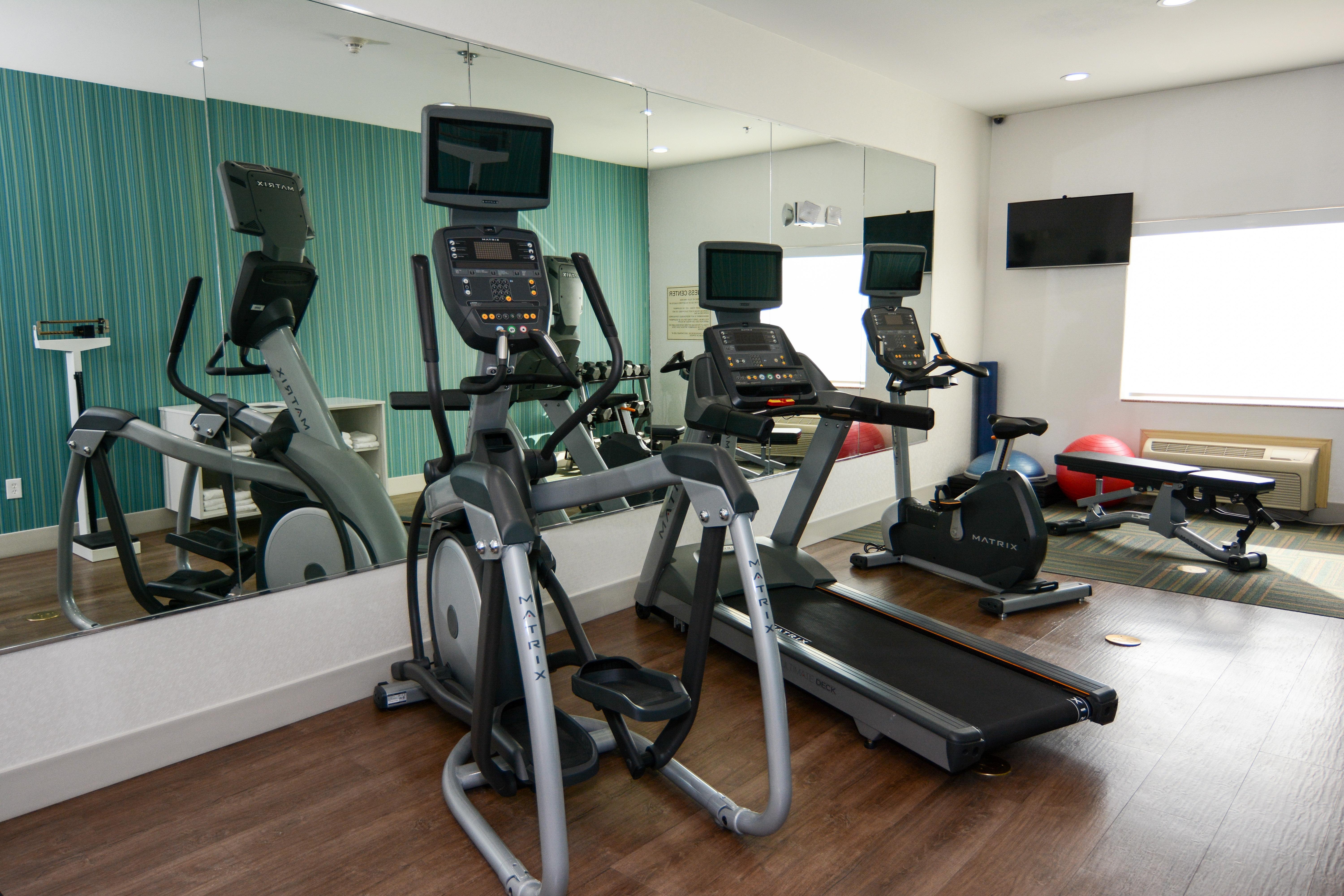Holiday Inn Express Hotel & Suites New Boston By Ihg Bagian luar foto