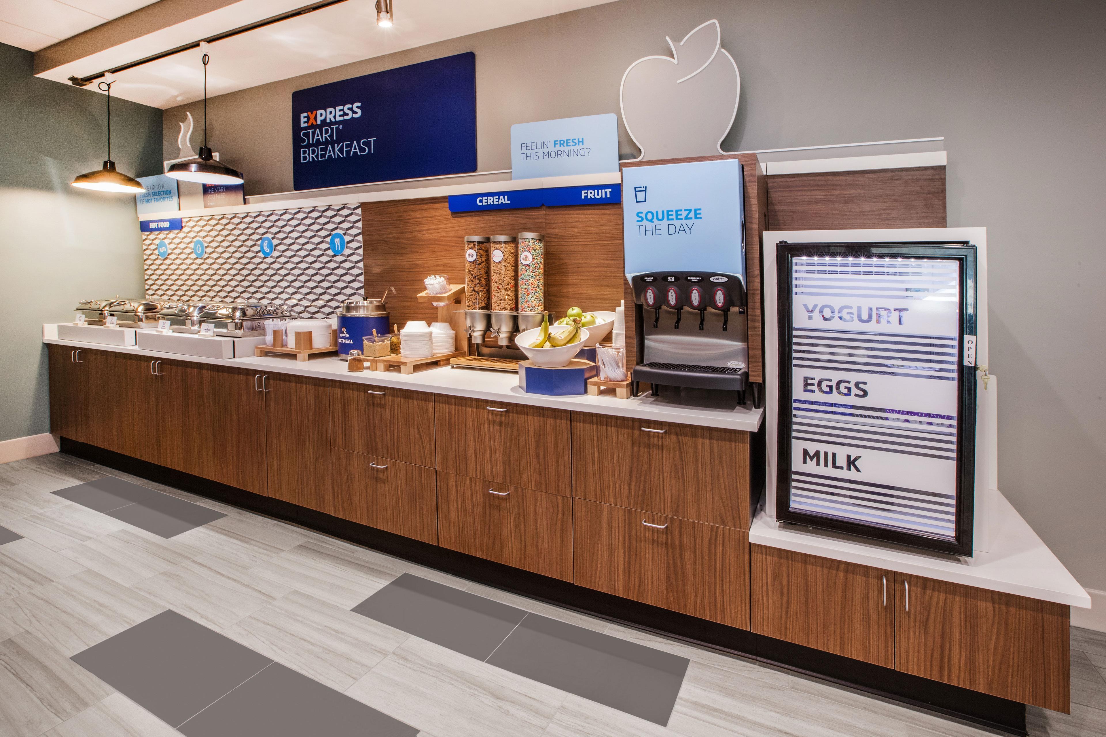 Holiday Inn Express Hotel & Suites New Boston By Ihg Bagian luar foto